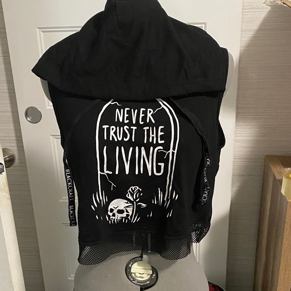 BlackCraft Cropped Shirt